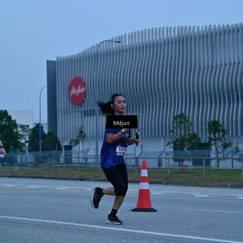 Runner Photo 7475411