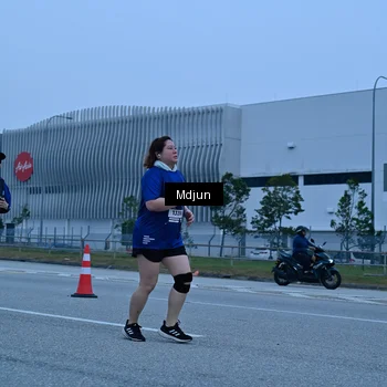 Runner Photo 7475413