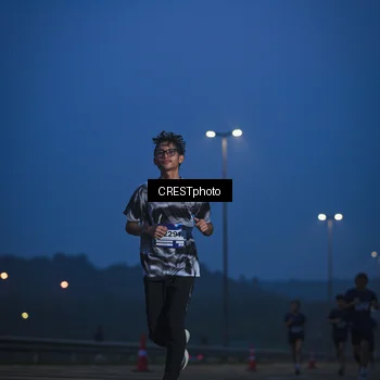 Runner Photo 7475435