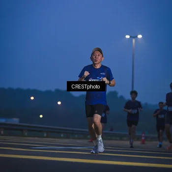 Runner Photo 7475468