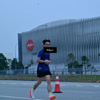 Runner Photo 7475488
