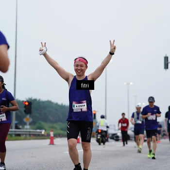 Runner Photo 7475496