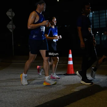 Runner Photo 7475509