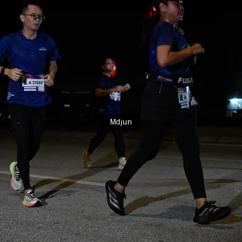 Runner Photo 7475525