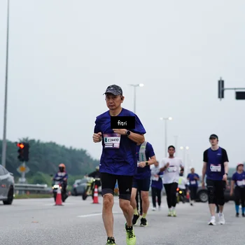 Runner Photo 7475540
