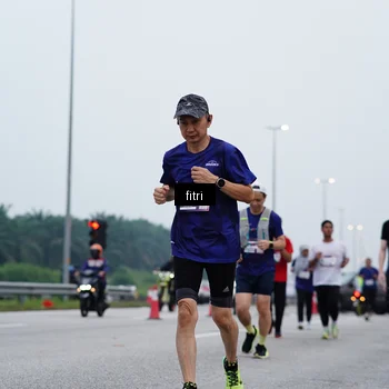 Runner Photo 7475553