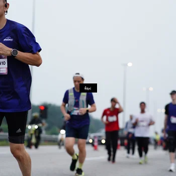 Runner Photo 7475572