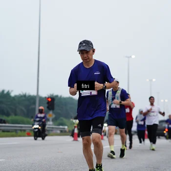 Runner Photo 7475574