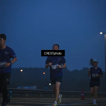Runner Photo 7475591