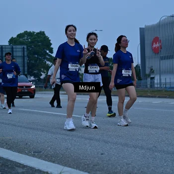 Runner Photo 7475604