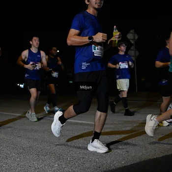 Runner Photo 7475605