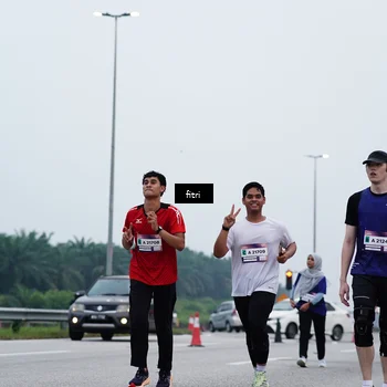 Runner Photo 7475608