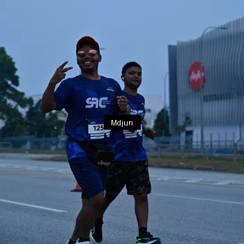 Runner Photo 7475622
