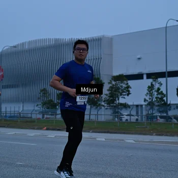 Runner Photo 7475629