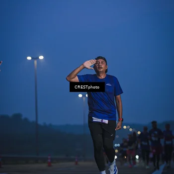 Runner Photo 7475637