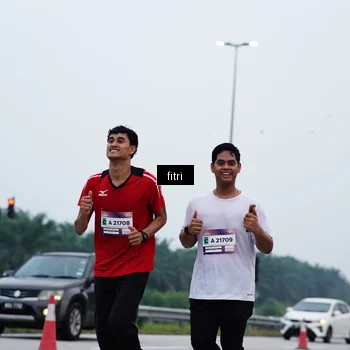 Runner Photo 7475648