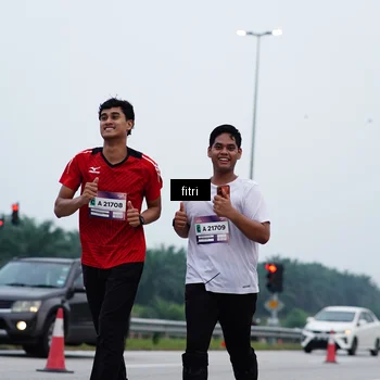 Runner Photo 7475649