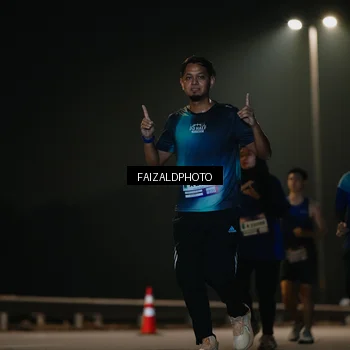 Runner Photo 7475651