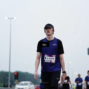 Runner Photo 7475670