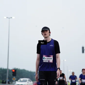 Runner Photo 7475671