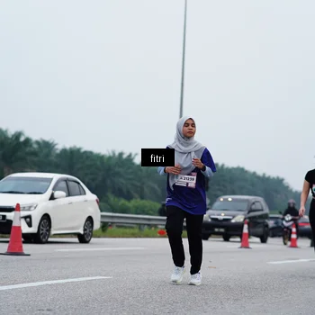Runner Photo 7475673