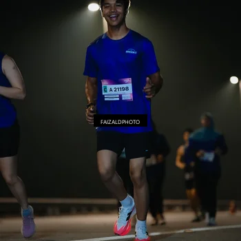 Runner Photo 7475682