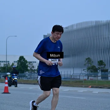 Runner Photo 7475699
