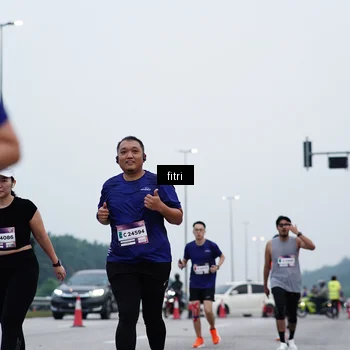 Runner Photo 7475767