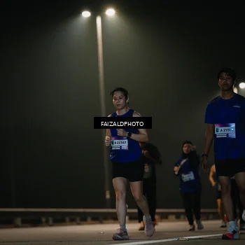 Runner Photo 7475773