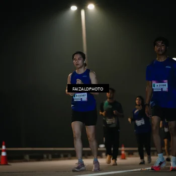 Runner Photo 7475778