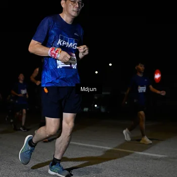 Runner Photo 7475786