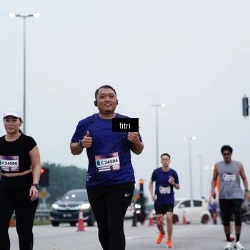 Runner Photo 7475810