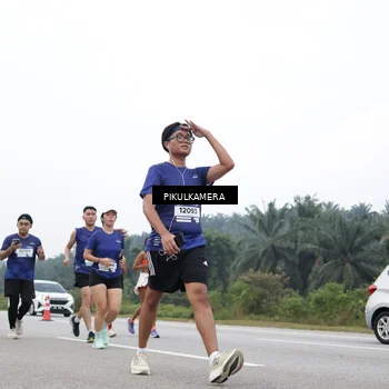 Runner Photo 7475831
