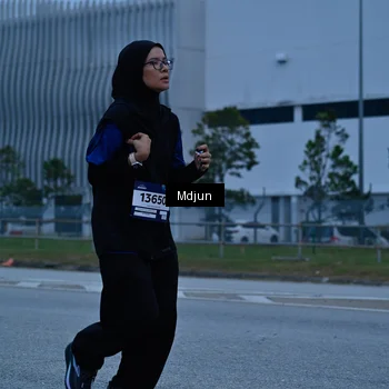 Runner Photo 7475861