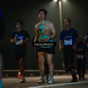 Runner Photo 7475872