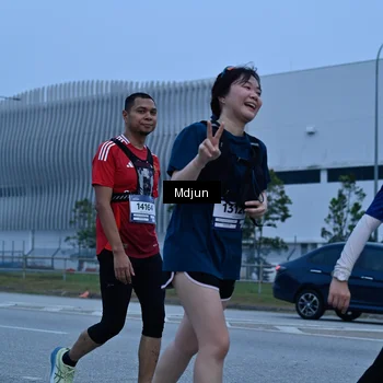 Runner Photo 7475922