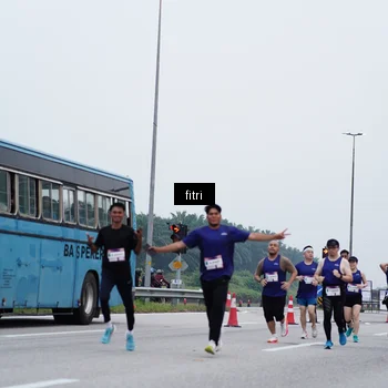 Runner Photo 7475938