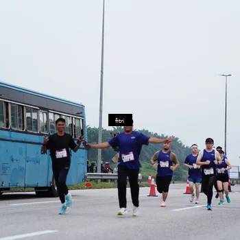 Runner Photo 7475947