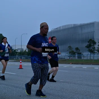 Runner Photo 7475954