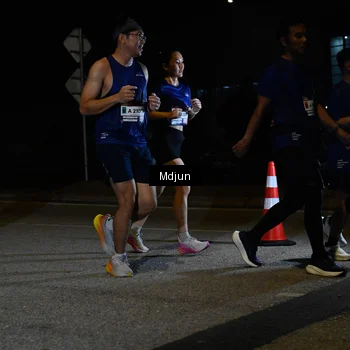 Runner Photo 7475979