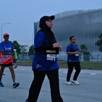 Runner Photo 7475983