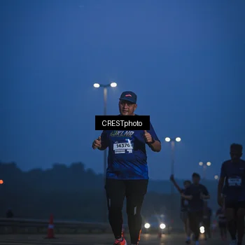 Runner Photo 7475996