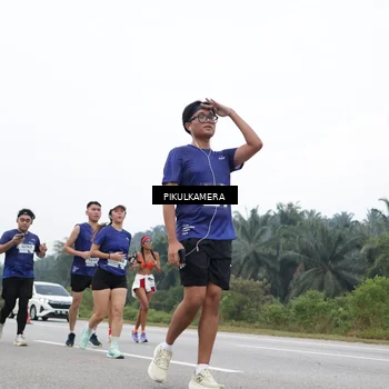 Runner Photo 7475998