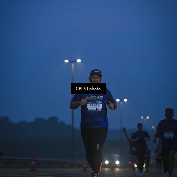 Runner Photo 7476002