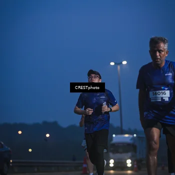 Runner Photo 7476033
