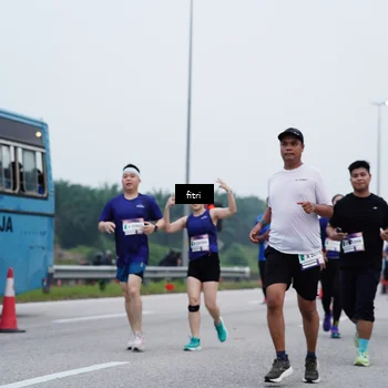 Runner Photo 7476037
