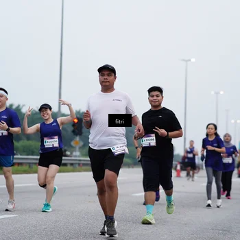 Runner Photo 7476040