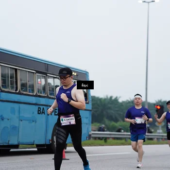 Runner Photo 7476044