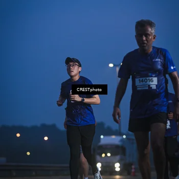 Runner Photo 7476049