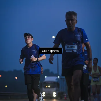 Runner Photo 7476058